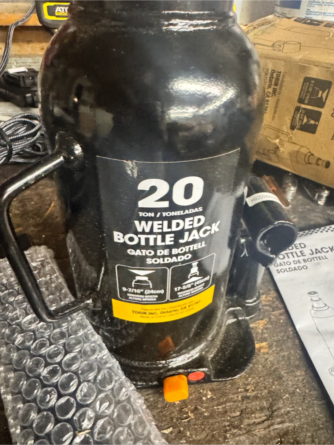 TORIN 20 Ton Welded Bottle Jack