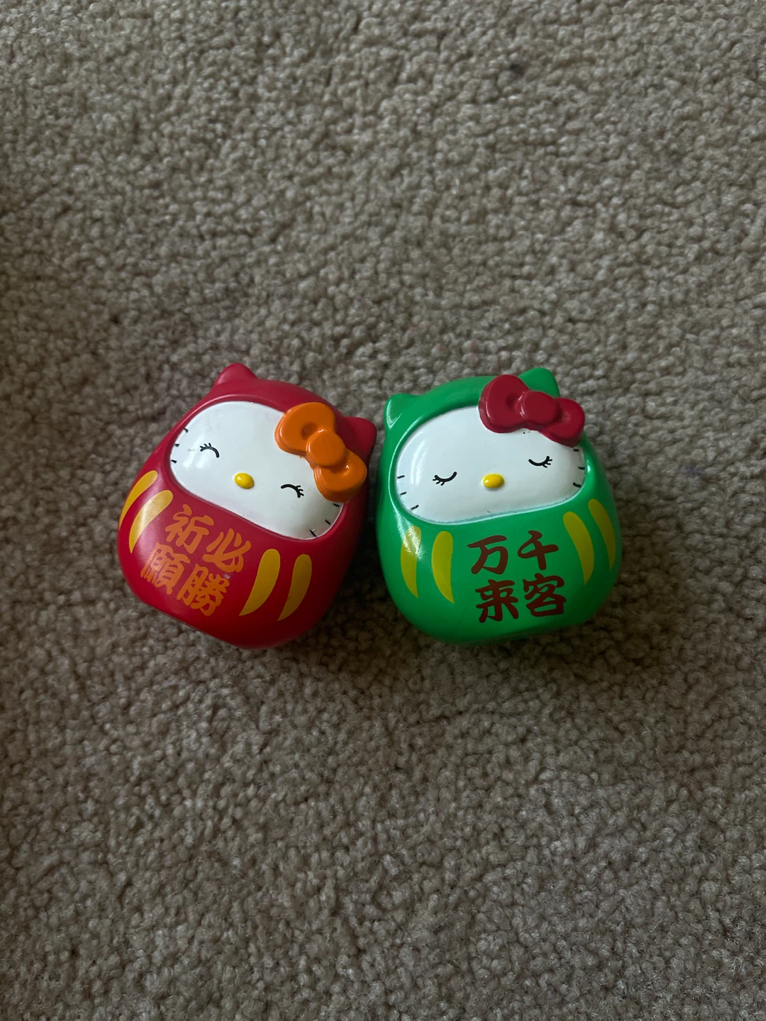 Hello Kitty Daruma Dolls Set