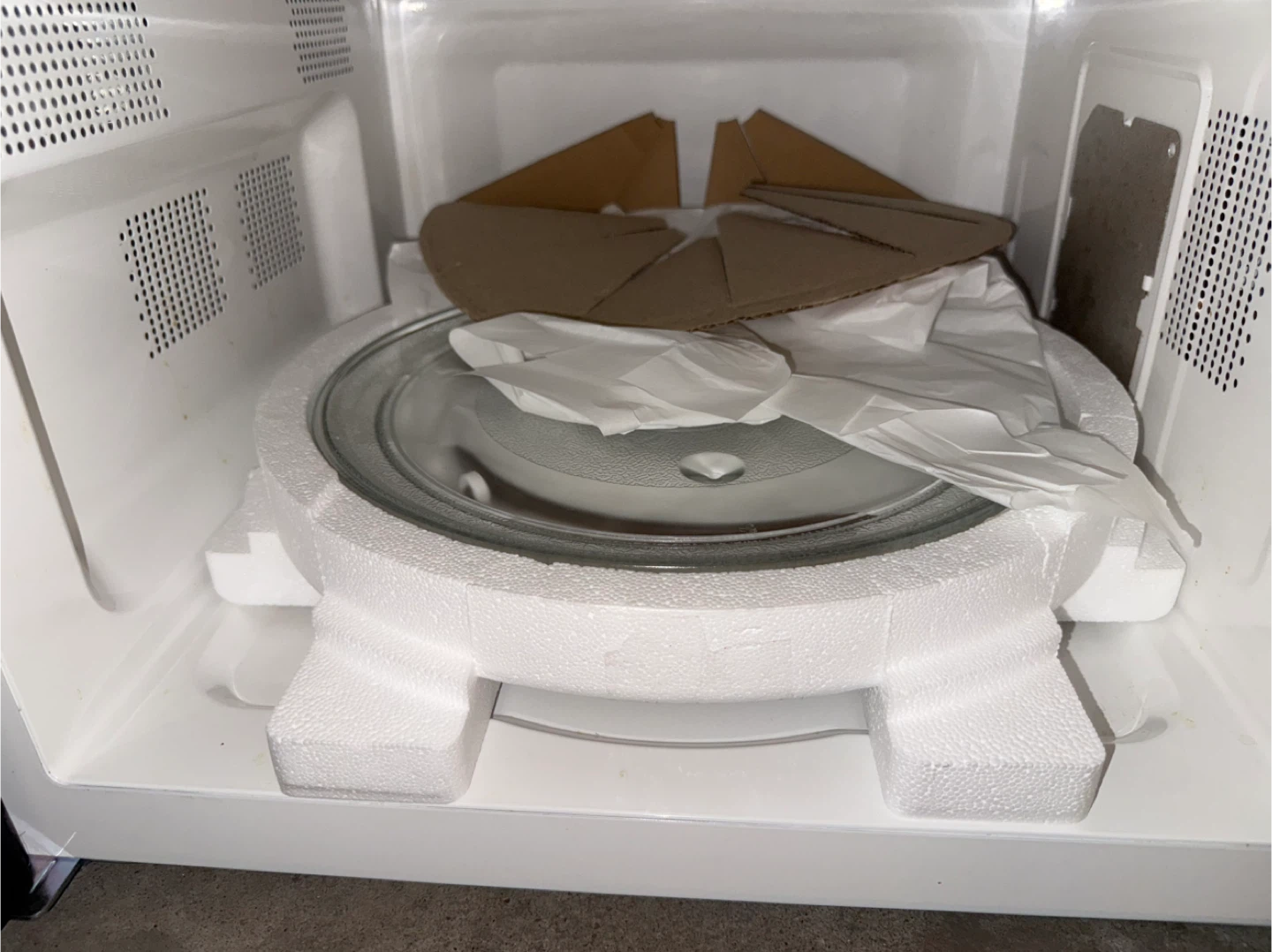 Galanz Countertop Microwave - photo 2