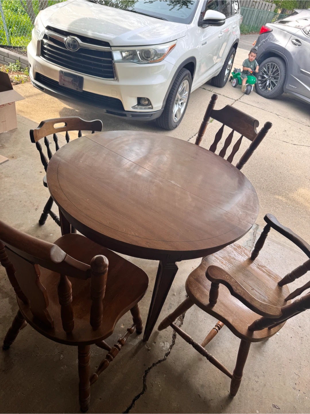 Wooden Round Dining Table with 4 Chairs - photo 3