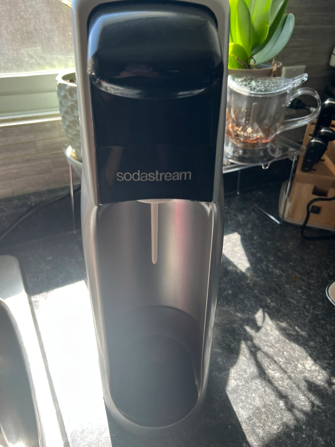 SodaStream Sparkling Water Maker with 2 Bottles - photo 2