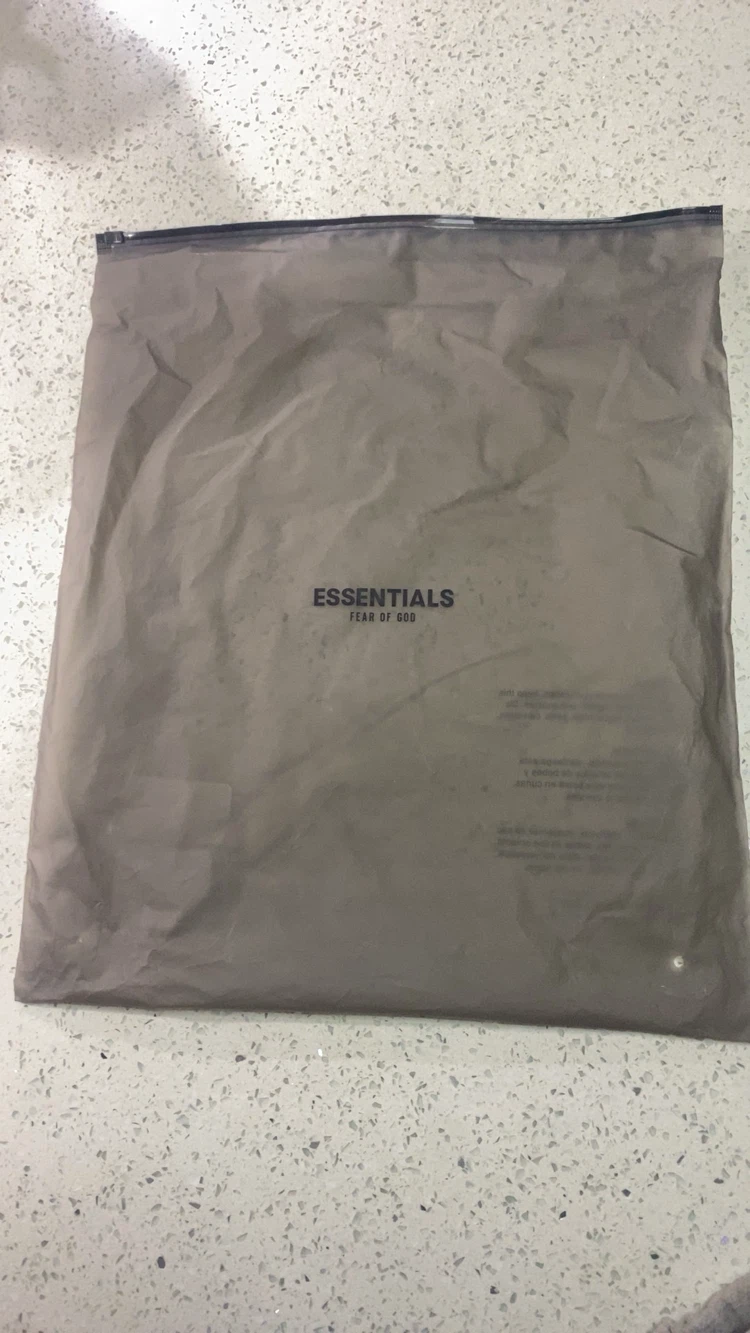 Essentials shorts - photo 4