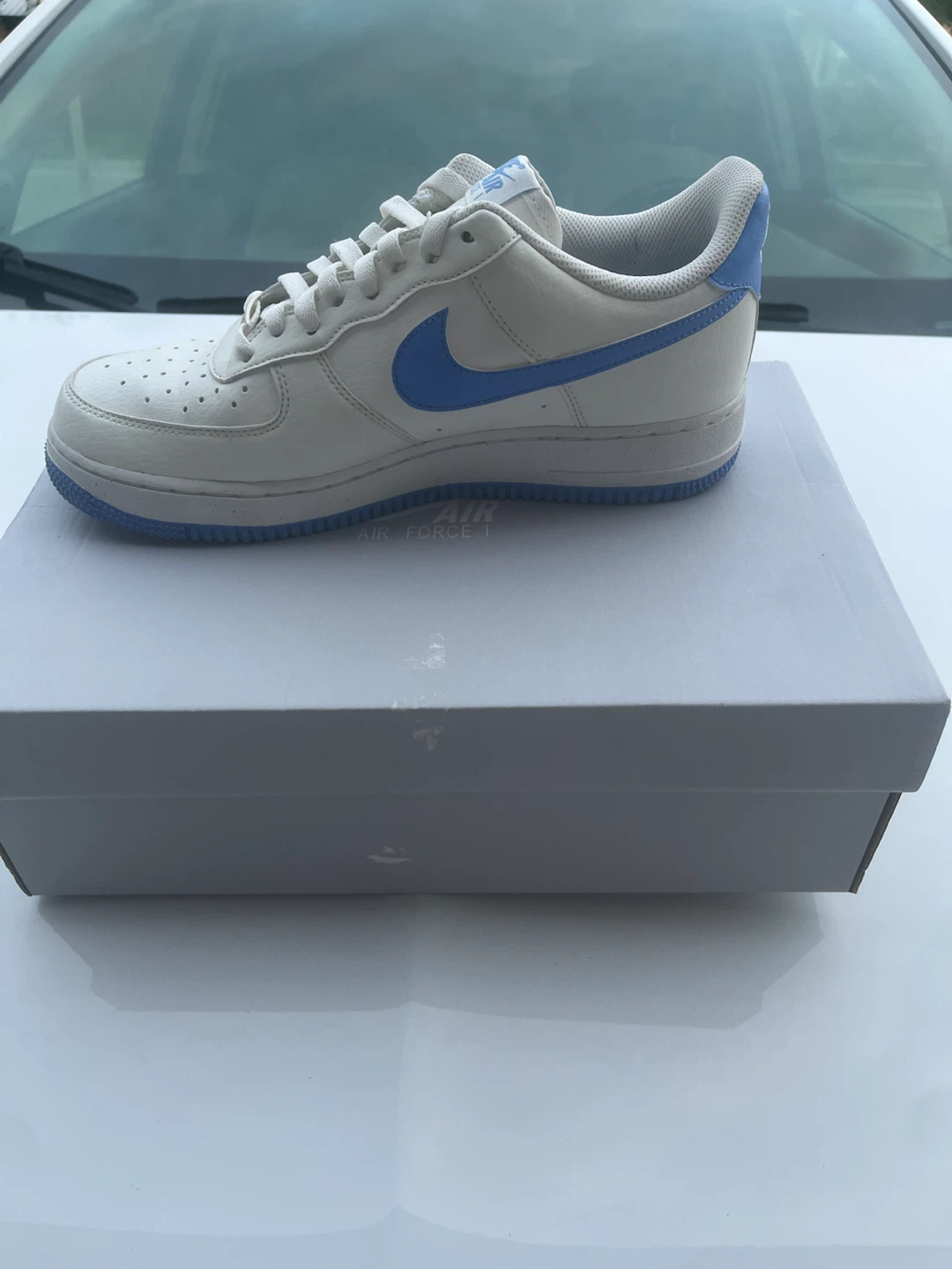 Nike Air Force 1 - Men’s 9 / Women’s 10 (Worn Once) - photo 4