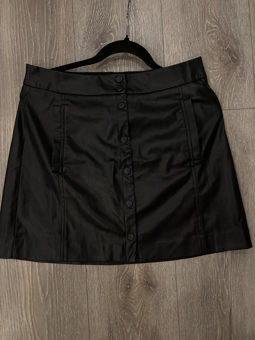 Stradivarius Black Faux Leather Button-Up Mini Skirt - photo 2