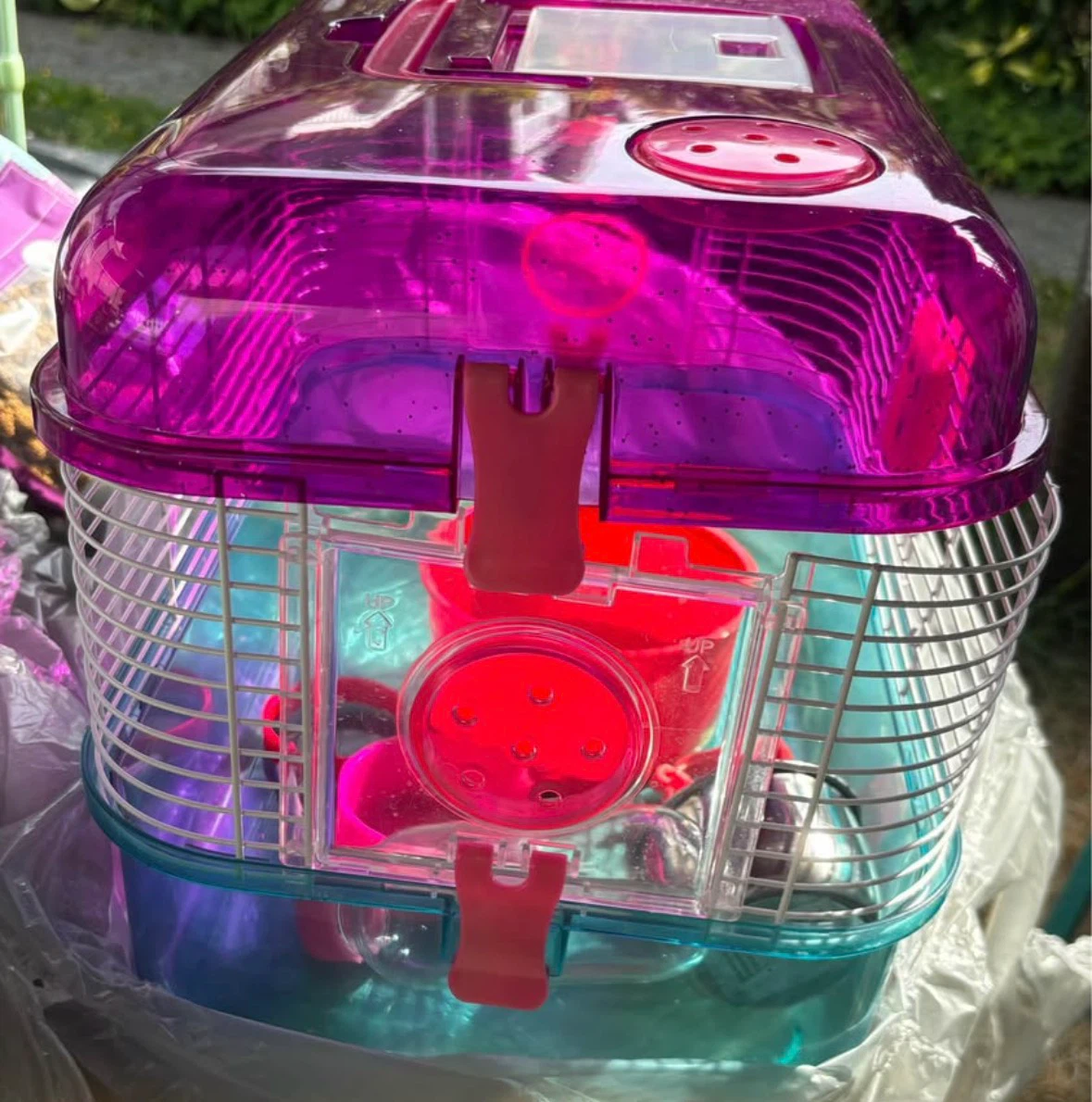 Pet supplies