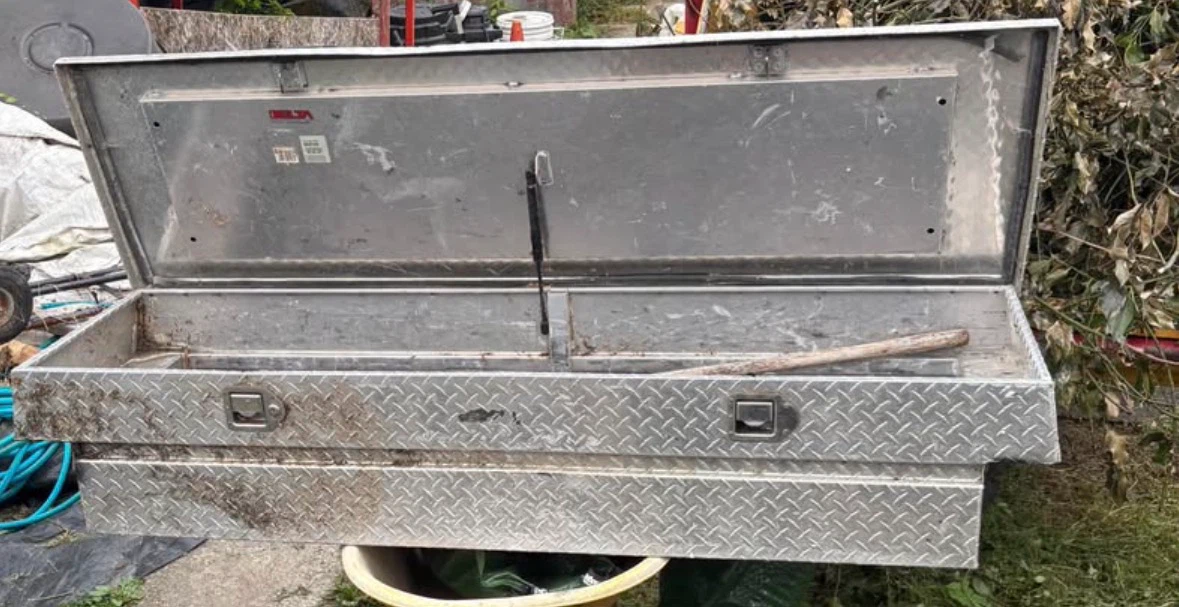 Truck box