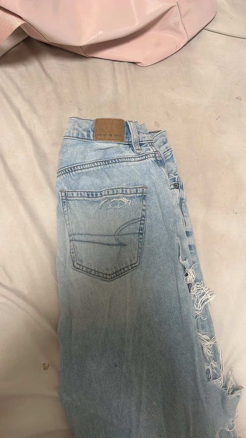 American Eagle Distressed Jeans - photo 2