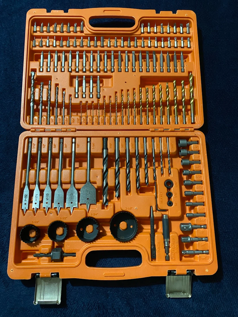 RIDGID 125 Piece Drill + Driver Set ***