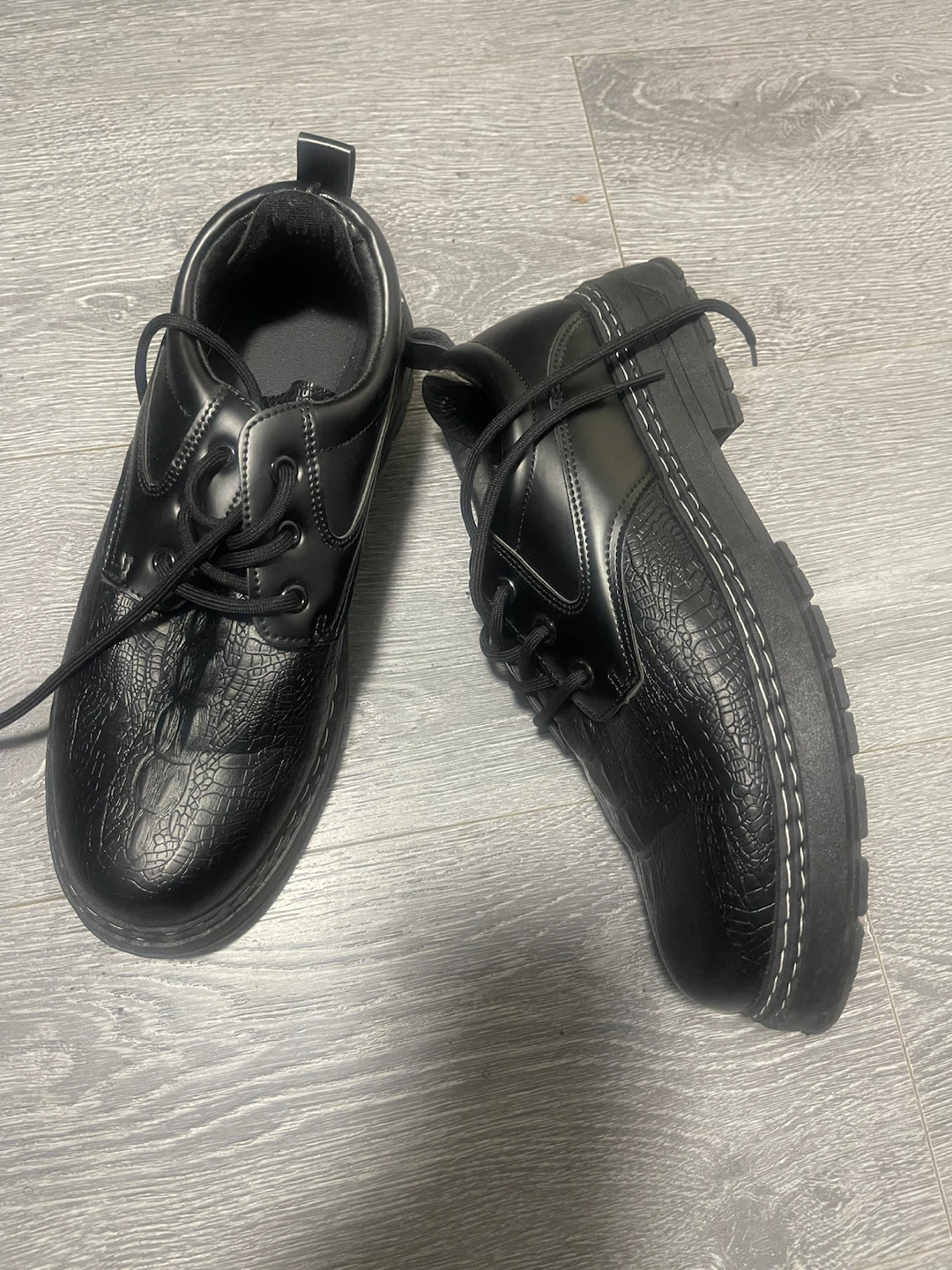 Black Faux Crocodile Leather Shoes (size 45) US11