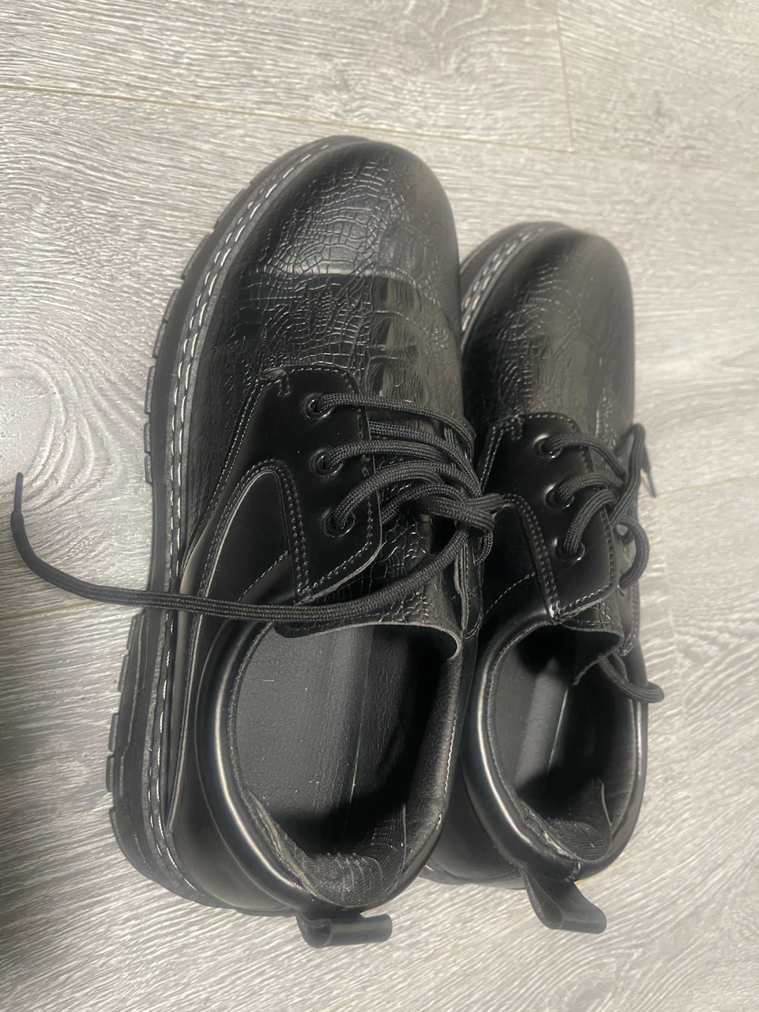 Black Faux Crocodile Leather Shoes (size 45) US11 - photo 2