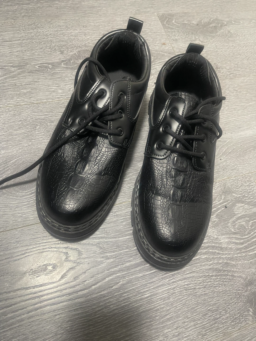 Black Faux Crocodile Leather Shoes (size 45) US11 - photo 3