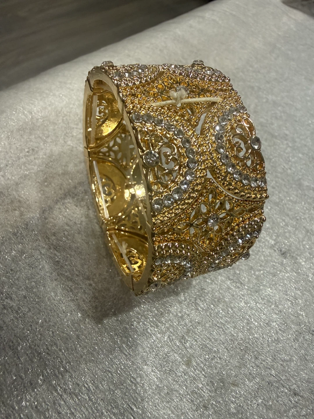 Gold-tone Bangle Bracelet with Rhinestones stretchable