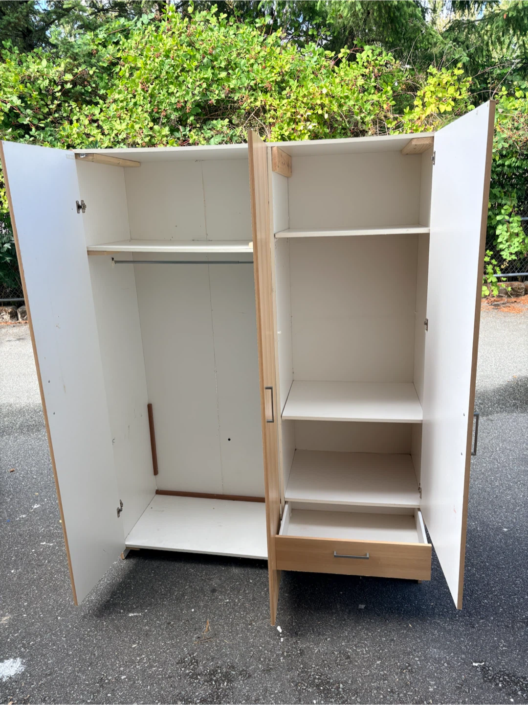 Delivery available- wardrobe - photo 3