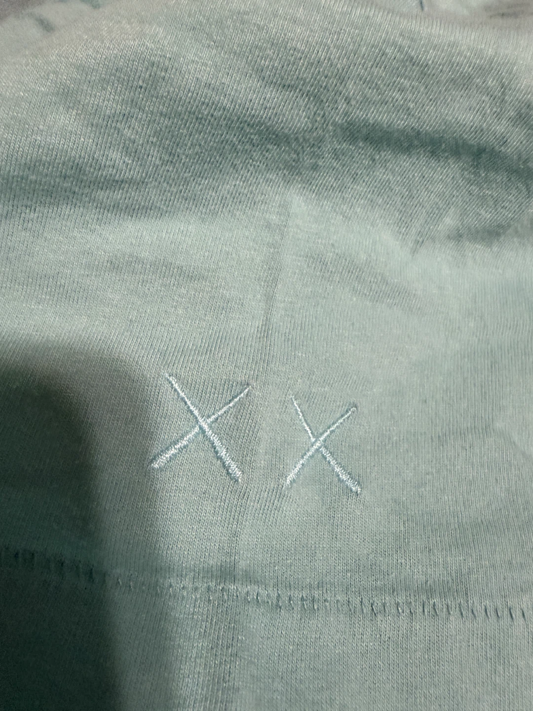UNIQLO x KAWS Companion T-Shirt Size S - photo 4