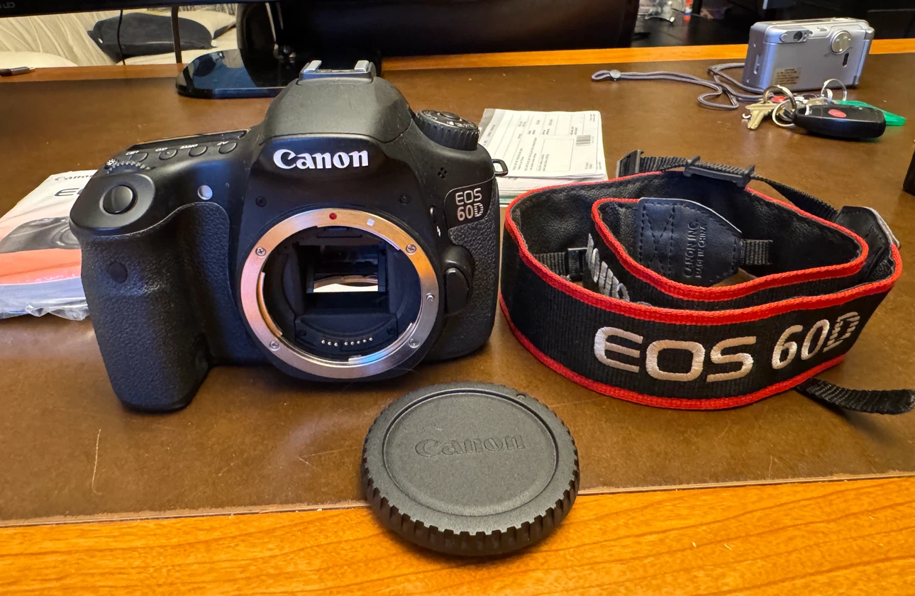 Canon EOS 60D DSLR Camera with Box - photo 3
