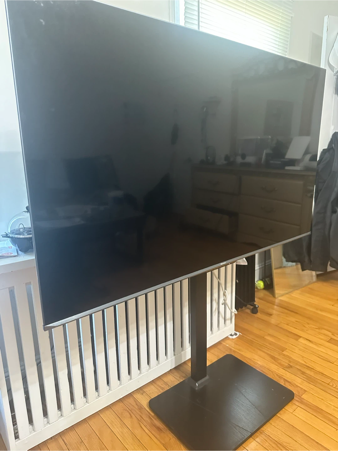Hisense U8G 4k 120hz TV - photo 2