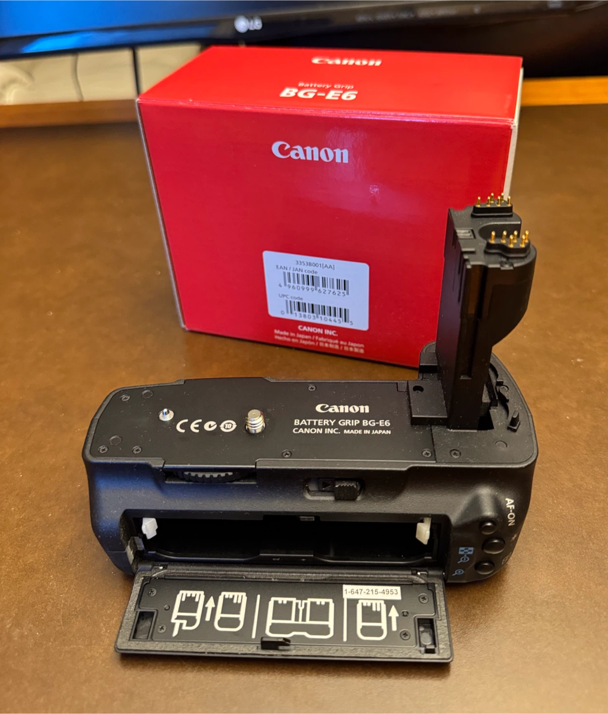 Canon BG-E6 Battery Grip with Original Box