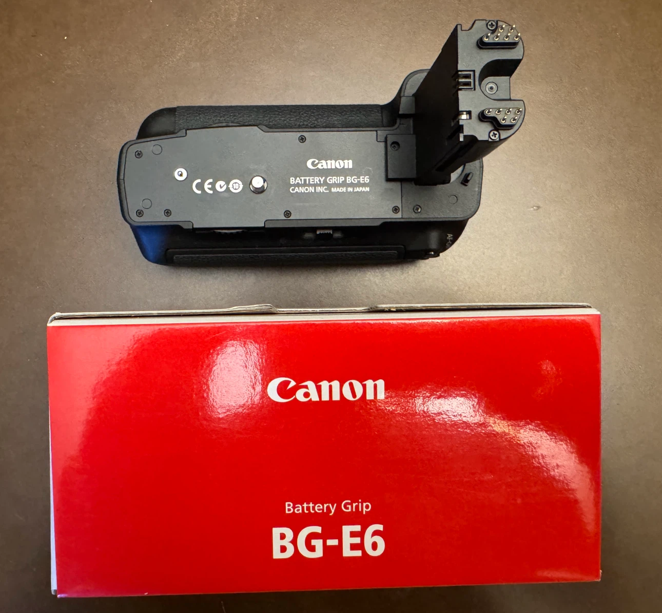 Canon BG-E6 Battery Grip with Original Box - photo 2