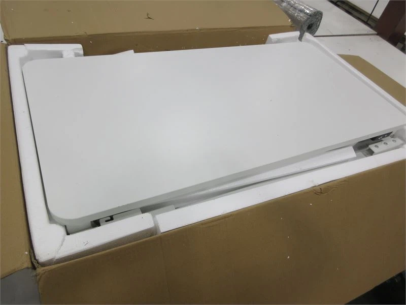 White Electric Standing Desk - photo 3