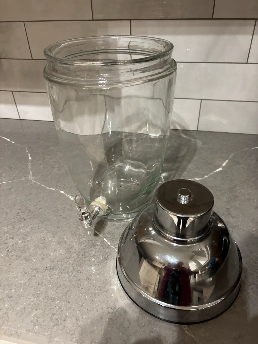 Glass Drink Dispenser with Stainless Steel Lid - photo 3