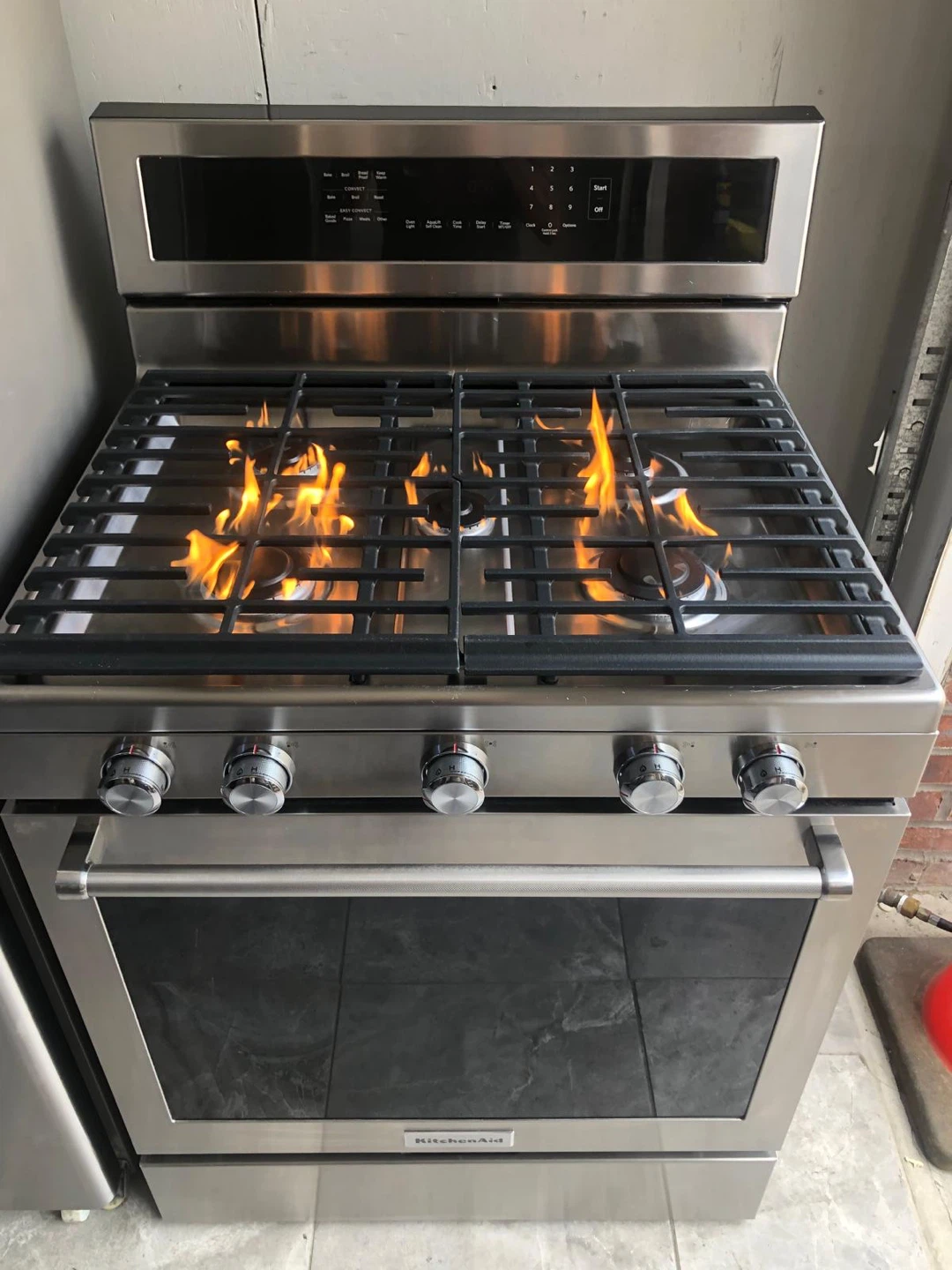 30-inch gas stove KitchenAid - photo 3