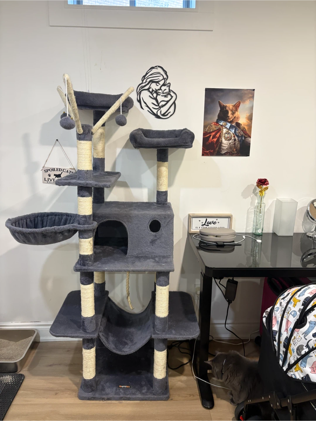 Cat TREE