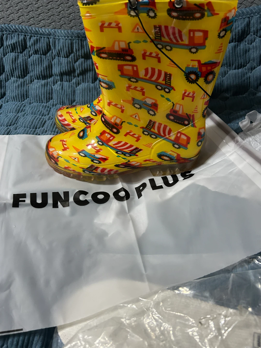 New-Kids Yellow Construction Truck Rain Boots With Lights - photo 4