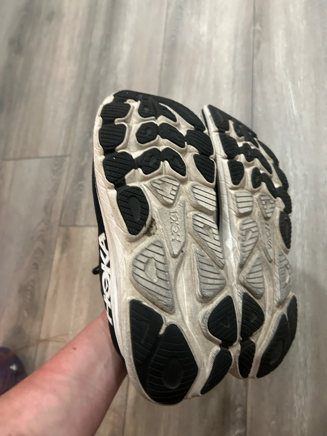Hoka Clifton 10 Women's Running Shoes - Black - Size 8.5 - photo 2