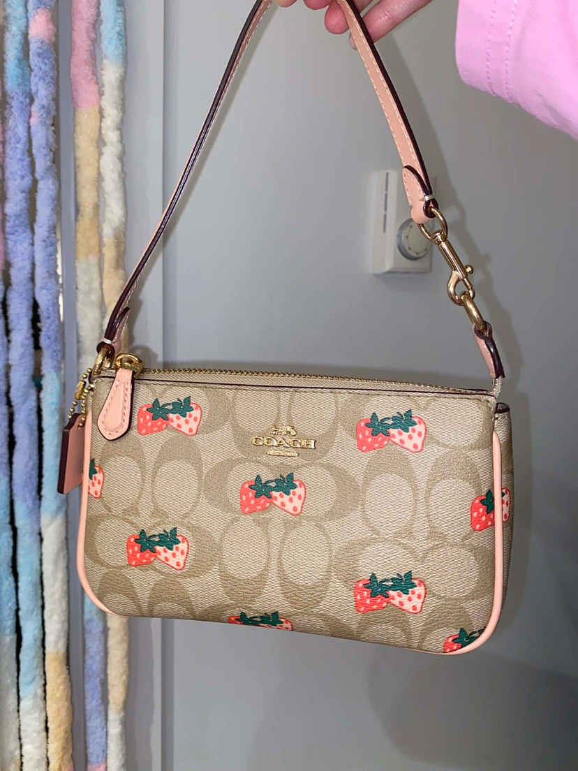 Coach Nolita 19 in Strawberry Print