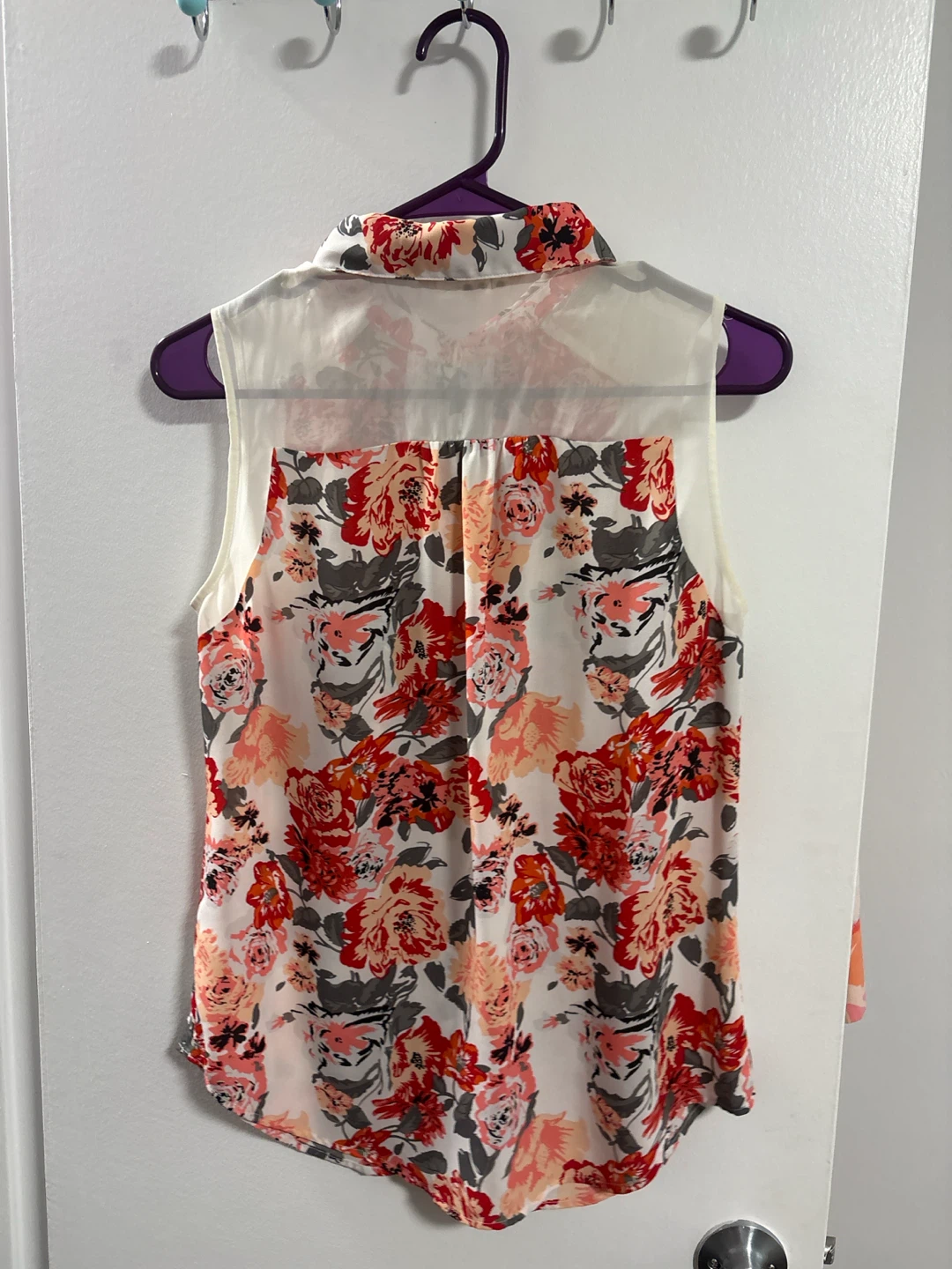 Cleo Sleeveless Floral Blouse size S - photo 2