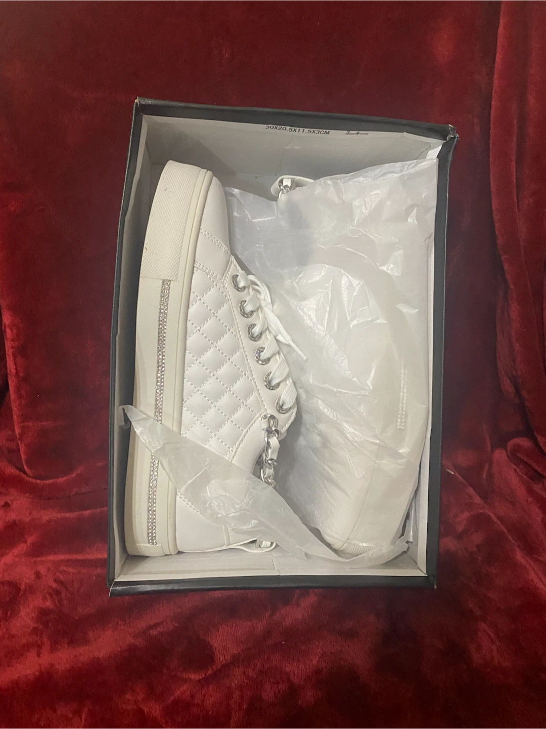 White Quilted Sneakers with Chain Detail