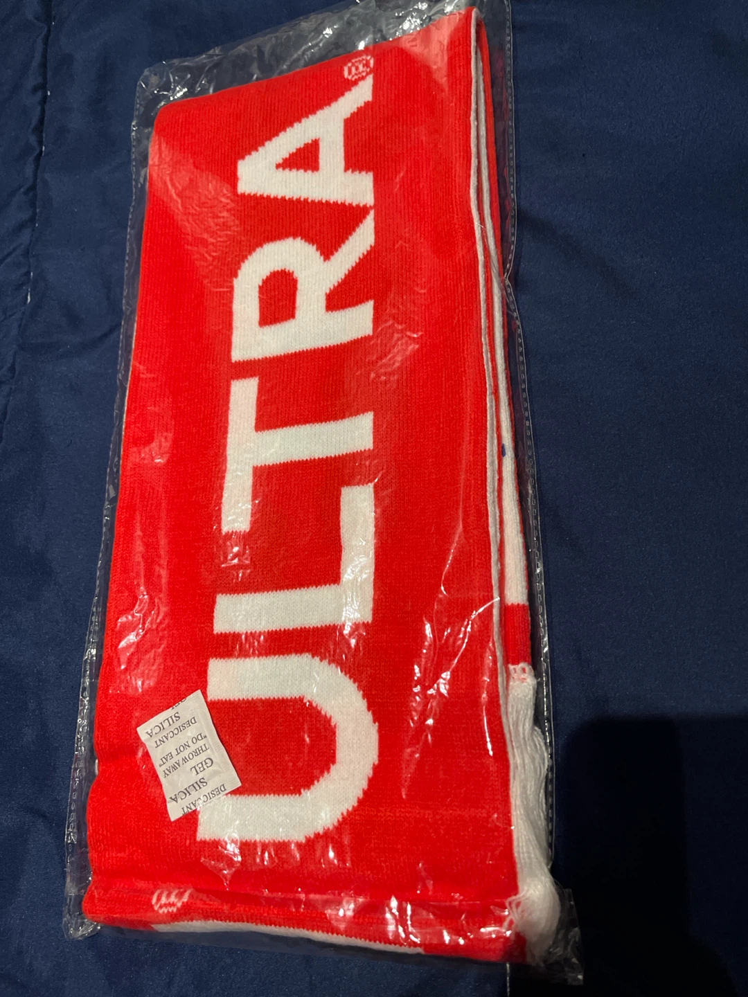 Michelob Ultra FIFA Scarf—new - photo 2