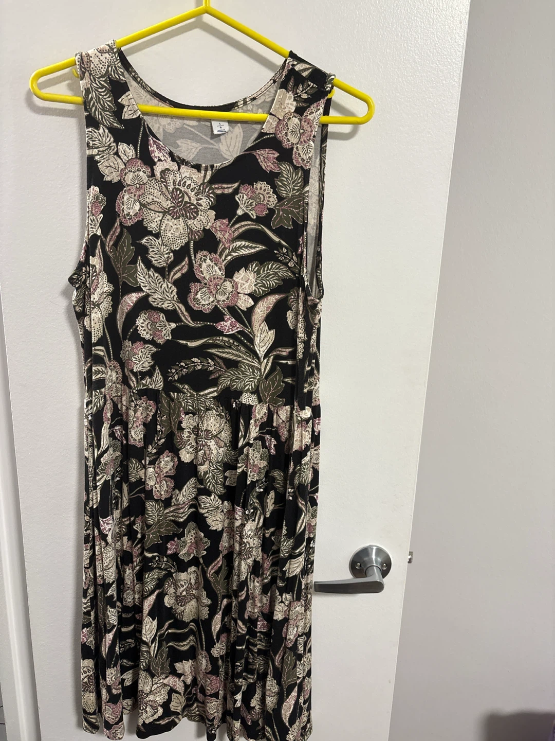 Old Navy Floral Sleeveless Dress