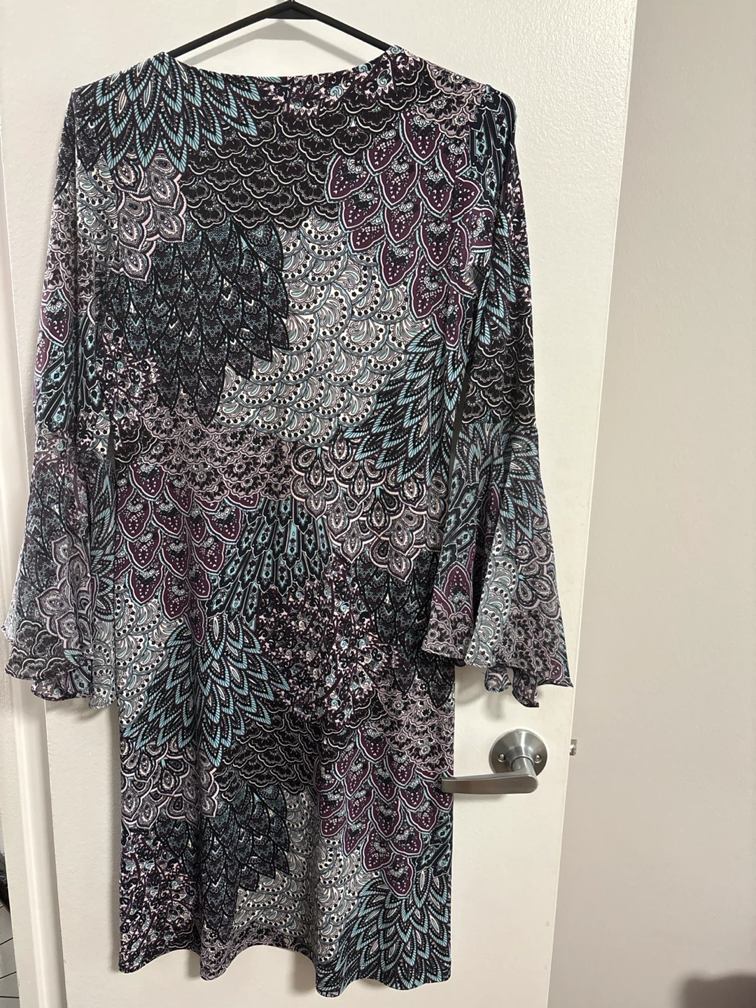 Cleo Petites Bell Sleeve Dress size small - photo 2