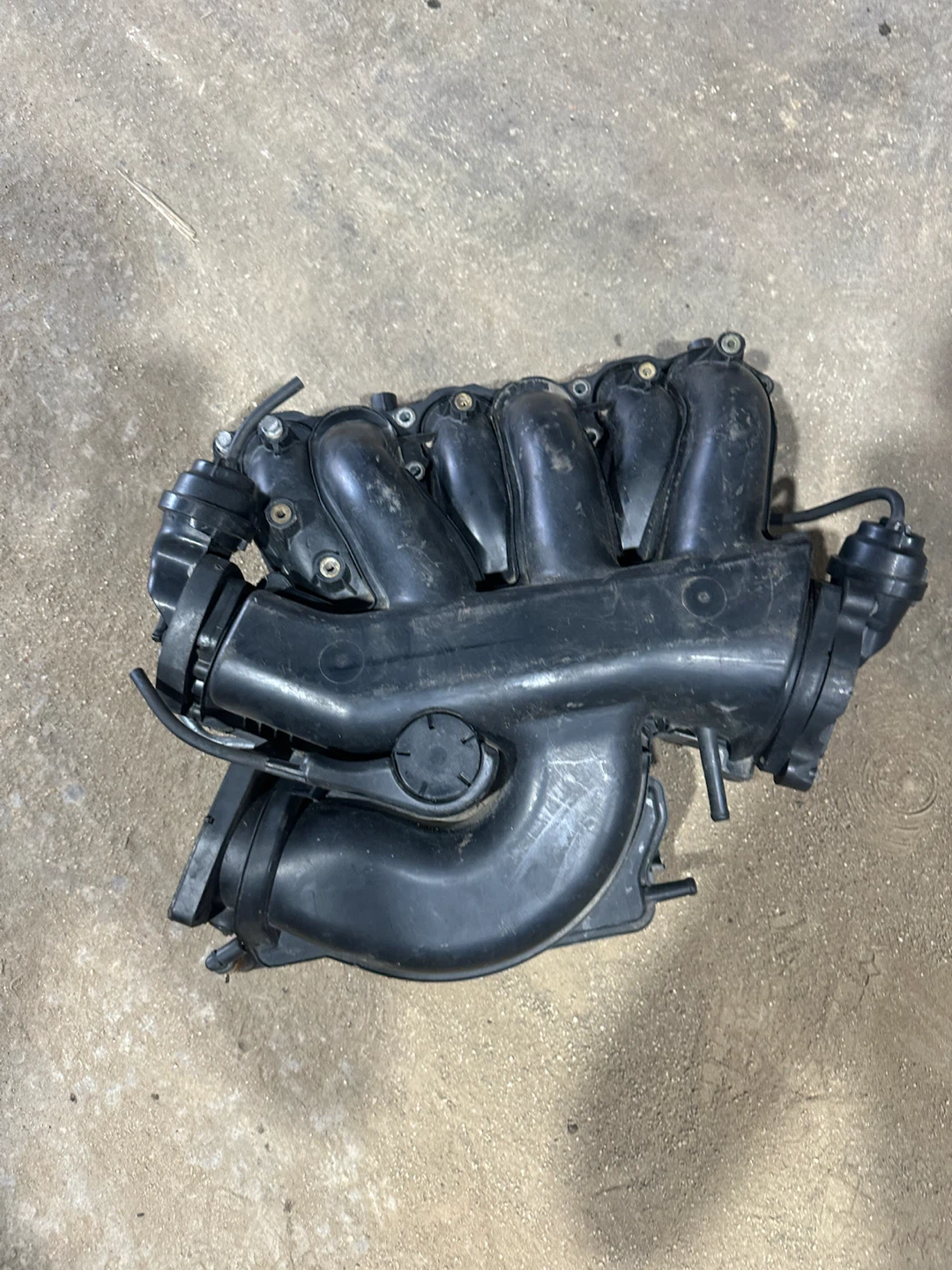 2018 Nissan pathfinder/Altima Intake Manifold Assembly - photo 5