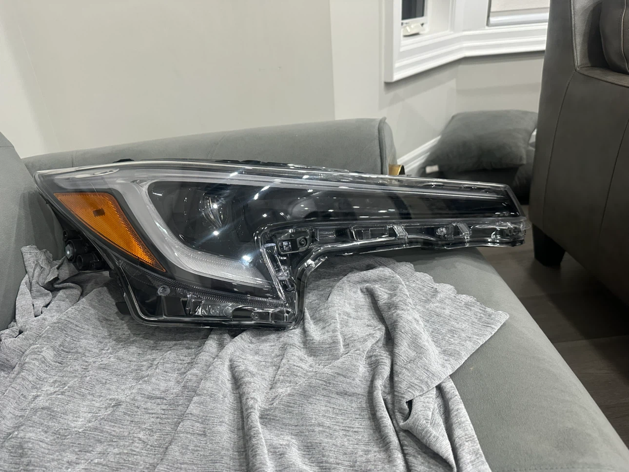 2026 Toyota Corolla SE OEM passenger right headlight