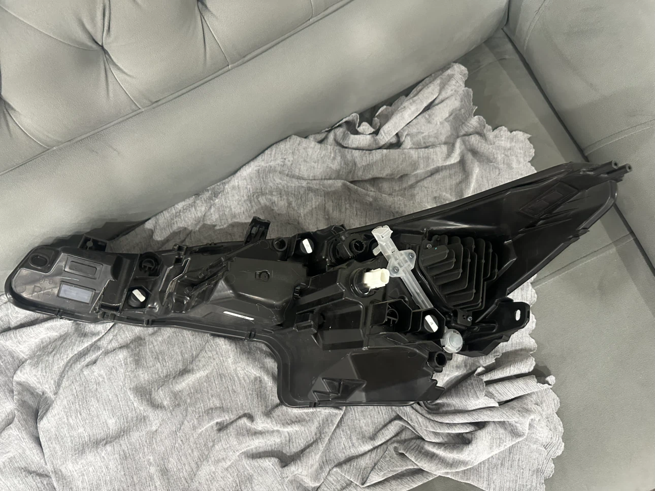 2026 Toyota Corolla SE OEM passenger right headlight - photo 3