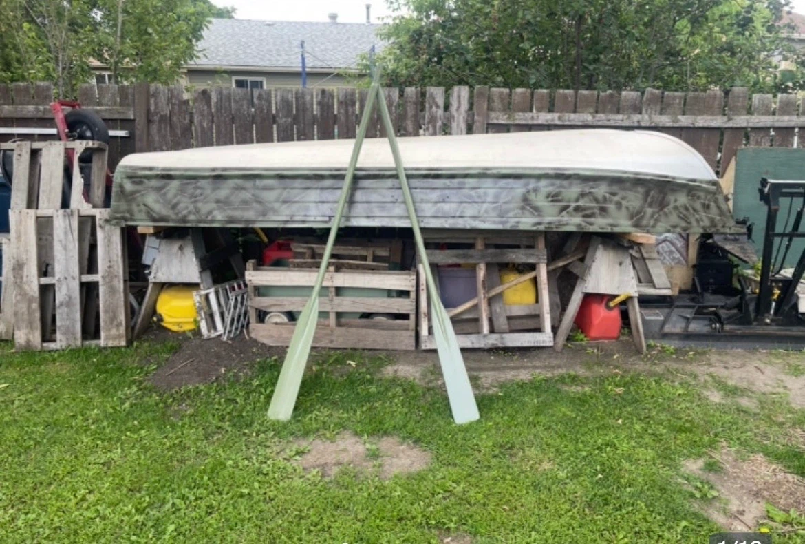 12 ‘ aluminum boat custom camo hunt