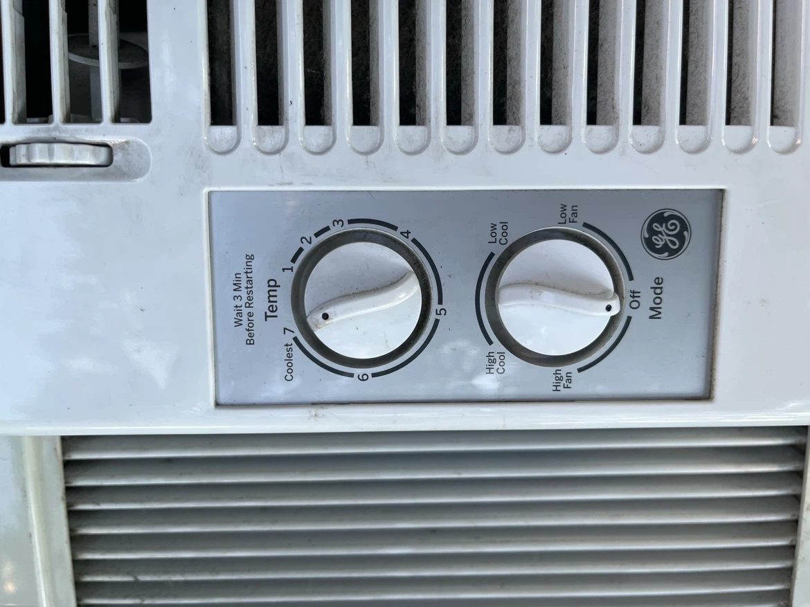 GE Window Air Conditioner - photo 2