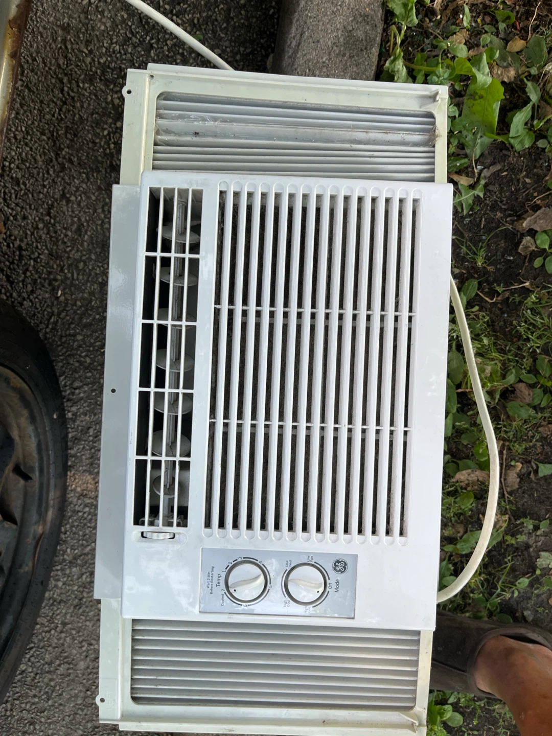 GE Window Air Conditioner - photo 3