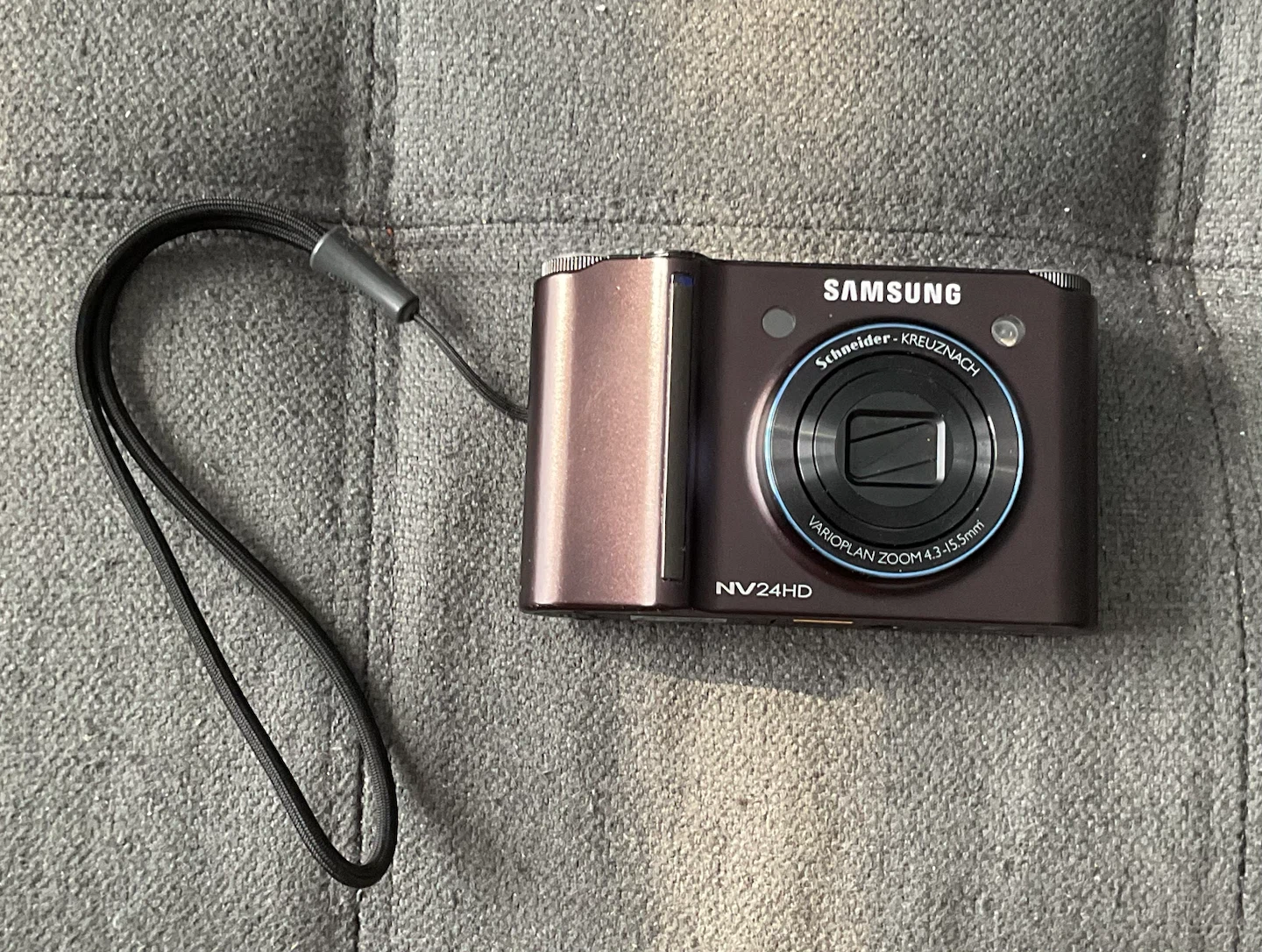 Samsung NV24HD digital camera