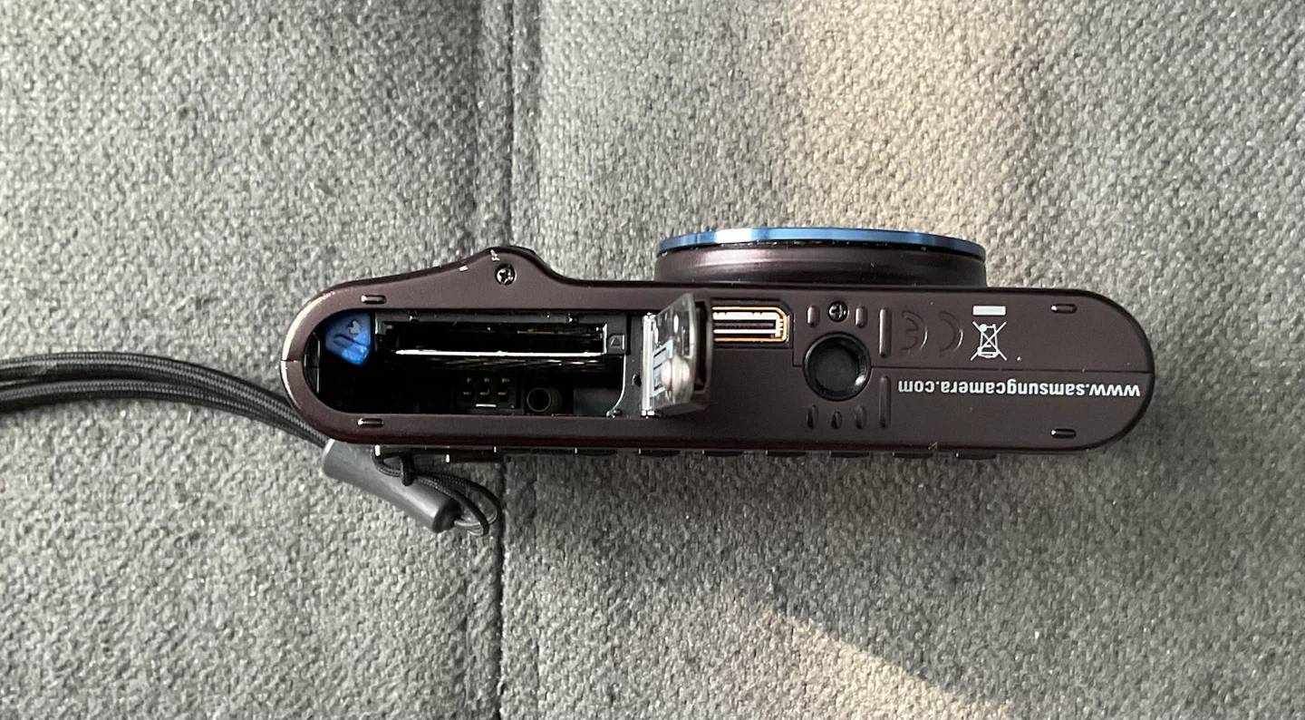 Samsung NV24HD digital camera - photo 3