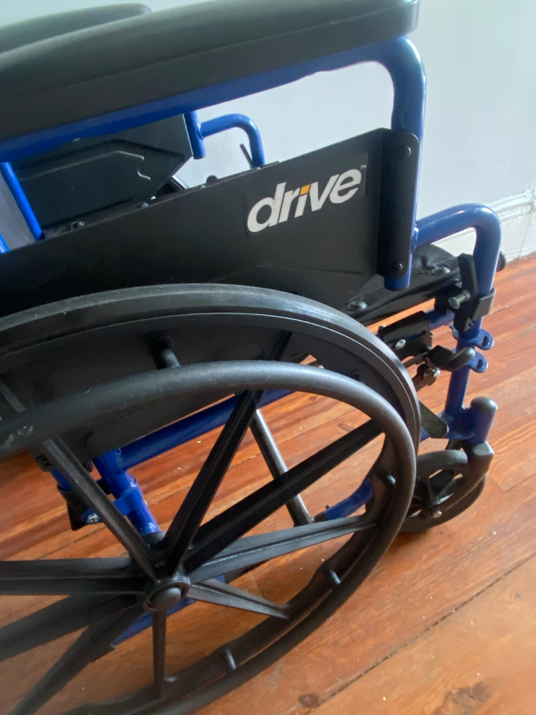 Drive Medical Lightweight Expedition Transport Wheelchair - photo 2