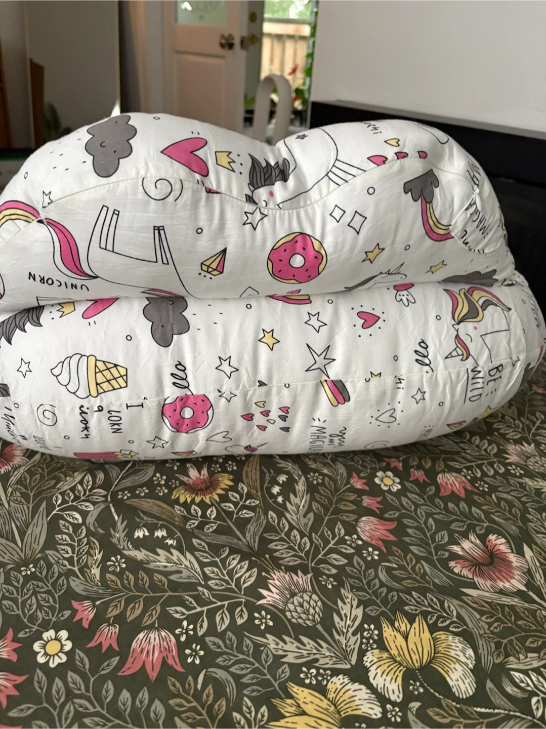 Nursing Pillow - photo 2