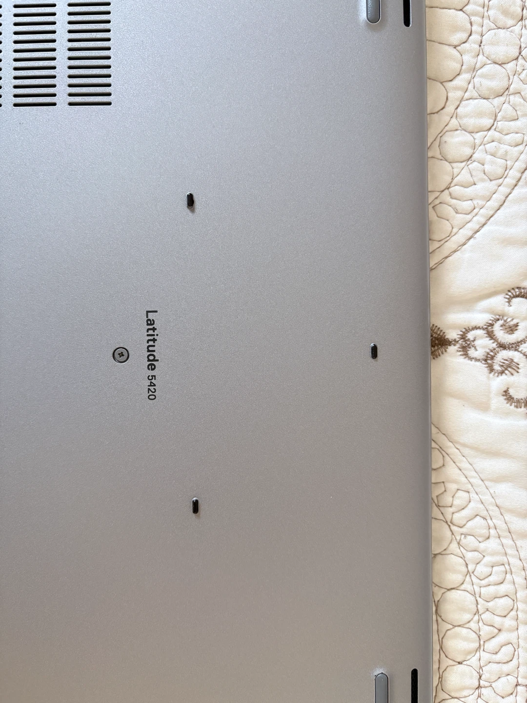 Dell intel i7 Latitude 5420 Laptop - fingerprint sensor and nfc - photo 2