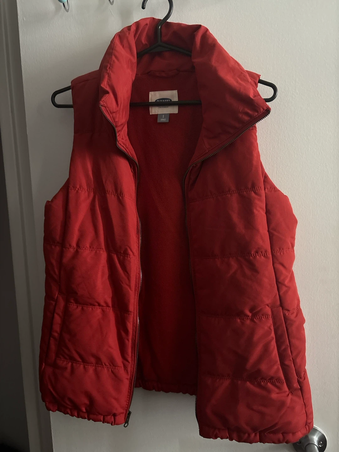 Old Navy Burnt Orange Puffer Vest Size S