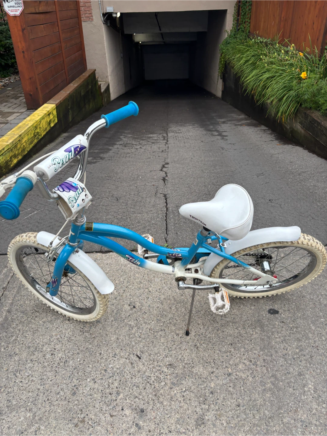 Blue and White "Pearl" Kids Bike