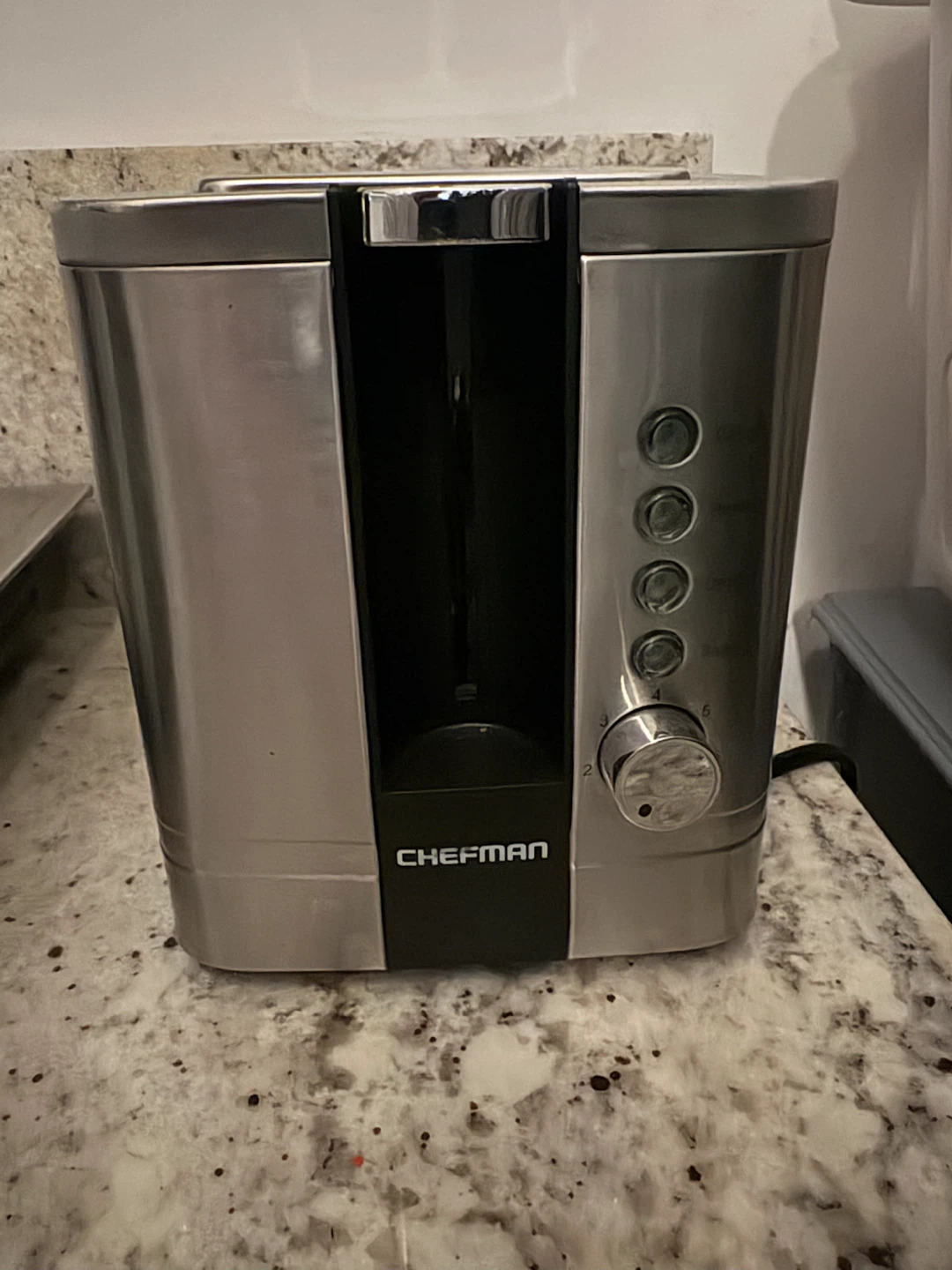 Chefman 2-Slice Toaster - photo 2