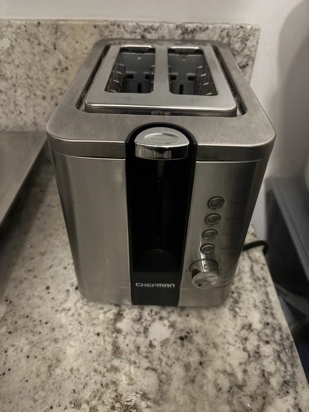 Chefman 2-Slice Toaster - photo 3