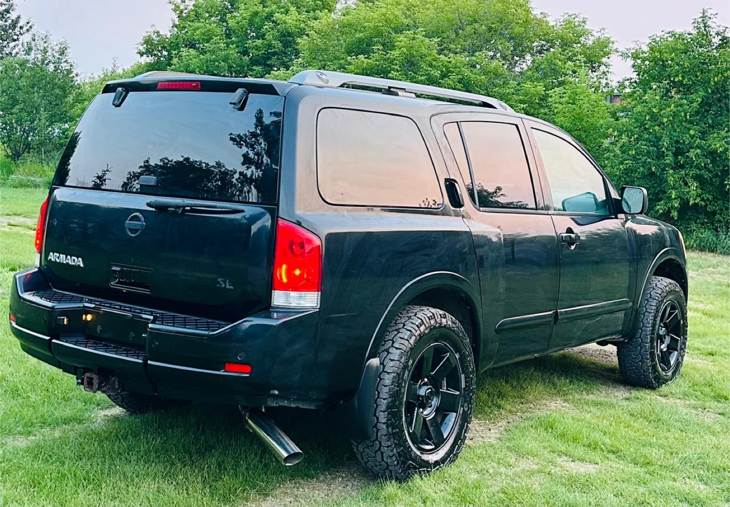 Nissan Armada SL SUV - photo 3